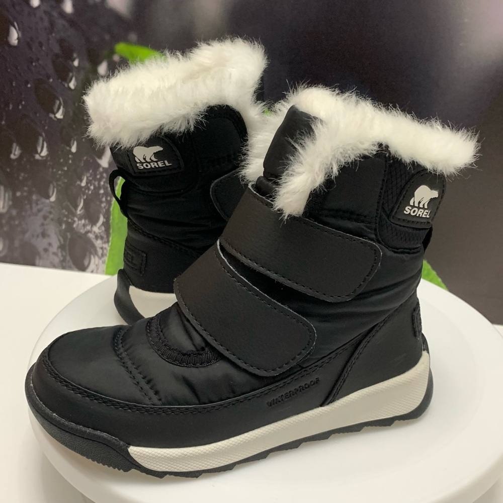 New!! Sorel Children’s Whitney ll Strap on Boot Size 8 & 10